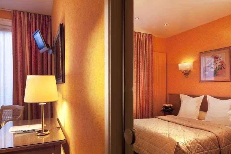 Cecilia Arc De Triomphe Hotel Paris Room photo