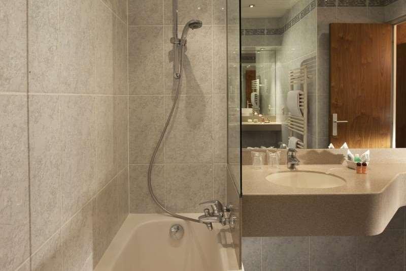 Cecilia Arc De Triomphe Hotel Paris Room photo