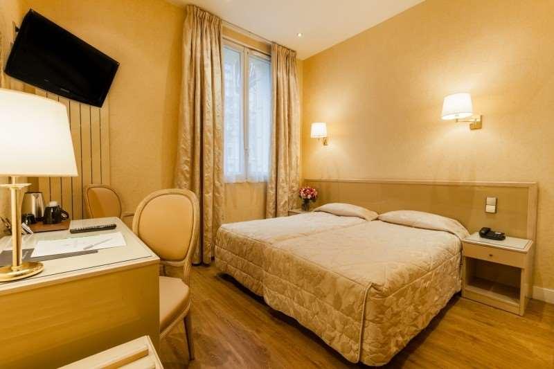 Cecilia Arc De Triomphe Hotel Paris Room photo